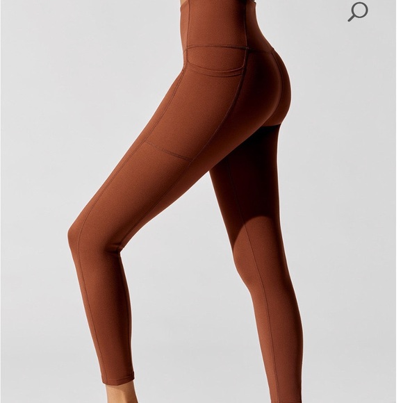 Carbon38 Pants - NWT High Rise 7/8 Legging With Pockets in Cloud Compression L